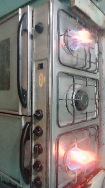 3 Burner Gas Chula with Oven – Good Condition