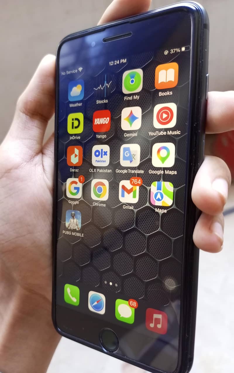 Iphone 8 plus non 4