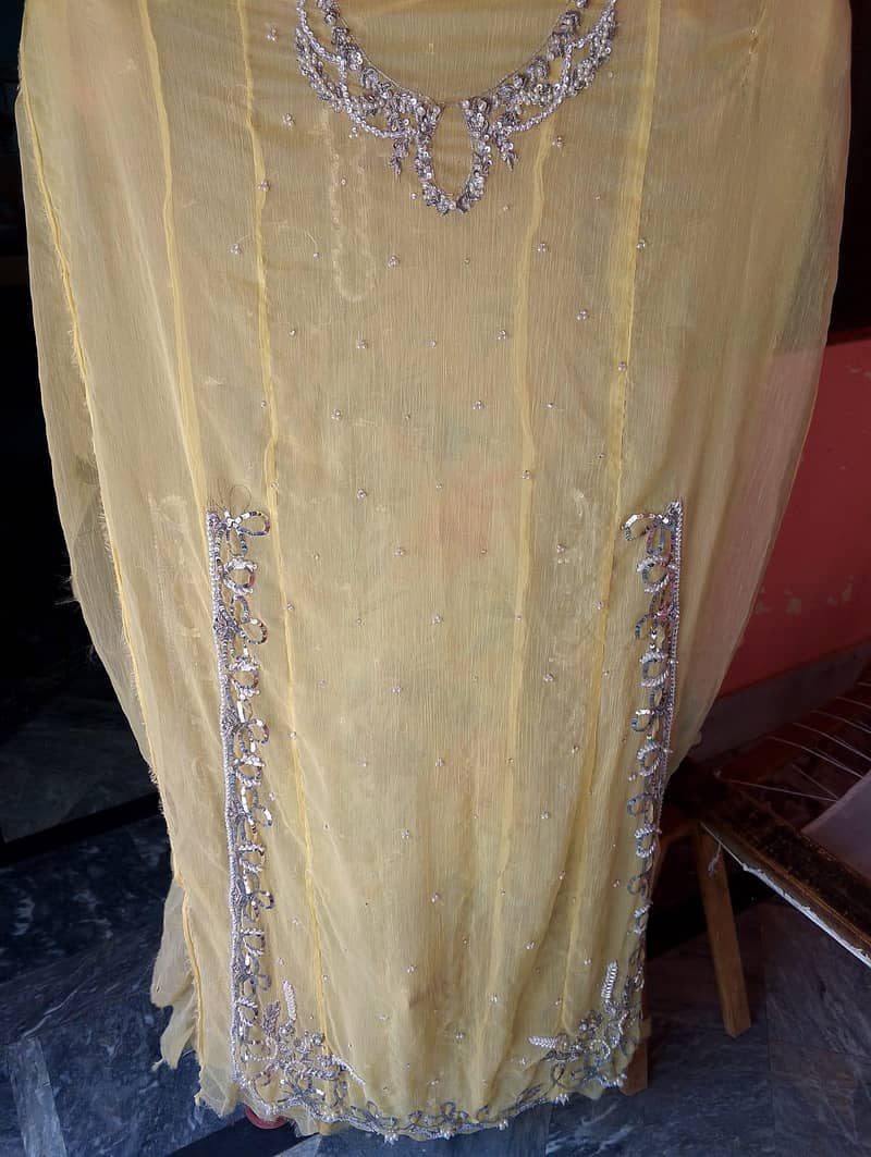 ہاتھ کی کڑھائی والے لیڈیز ڈریس 6