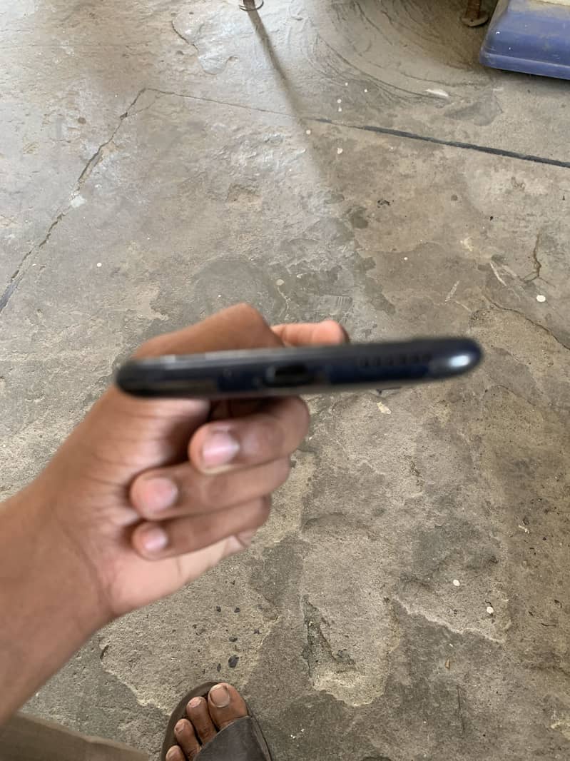 Honor 8c 1