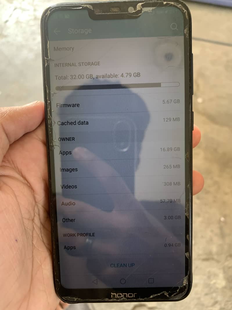 Honor 8c 5