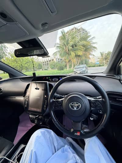 Prius 2018 plug in hybrid GR