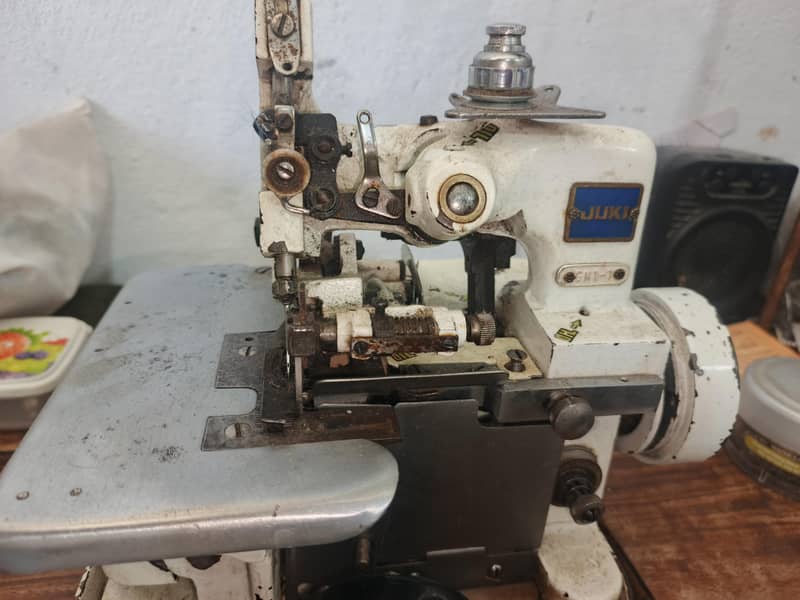 overlock/serger sewing machine 0