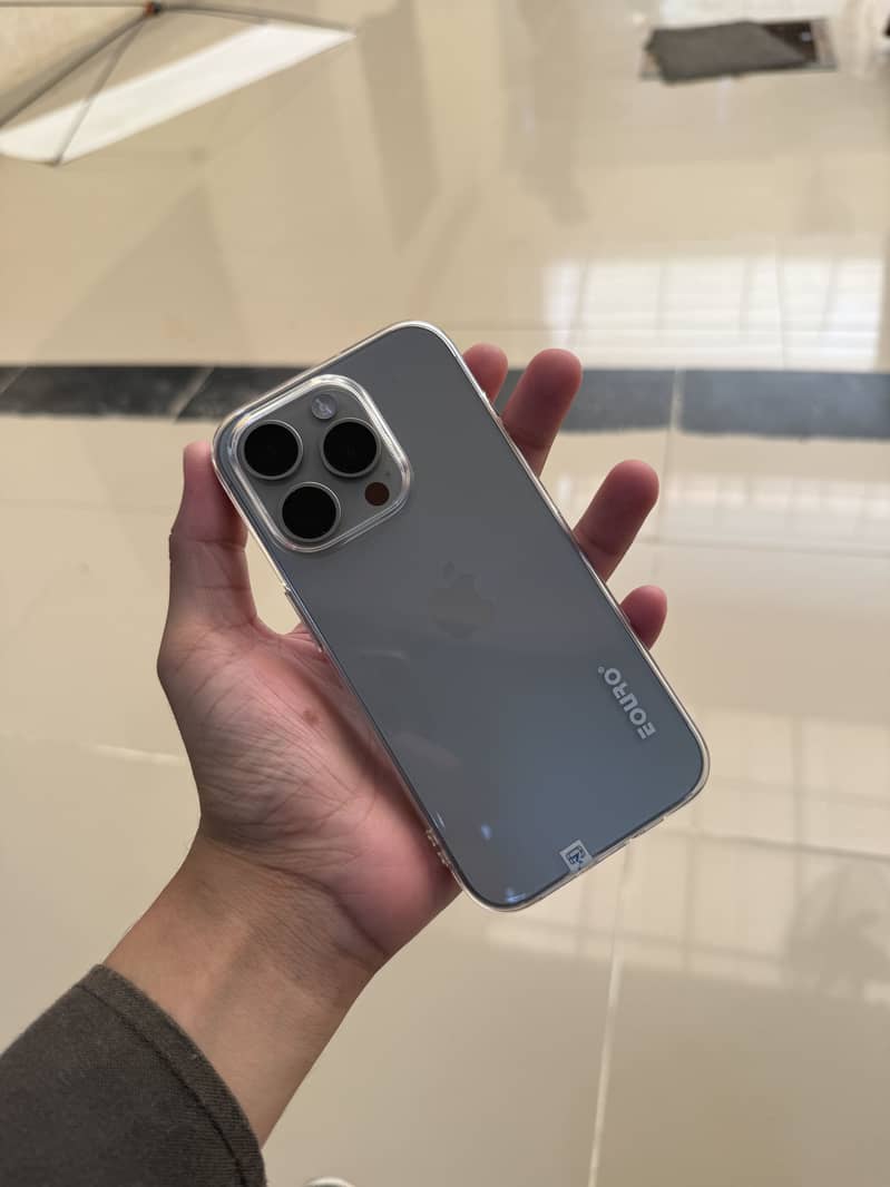 Iphone 15 pro 0