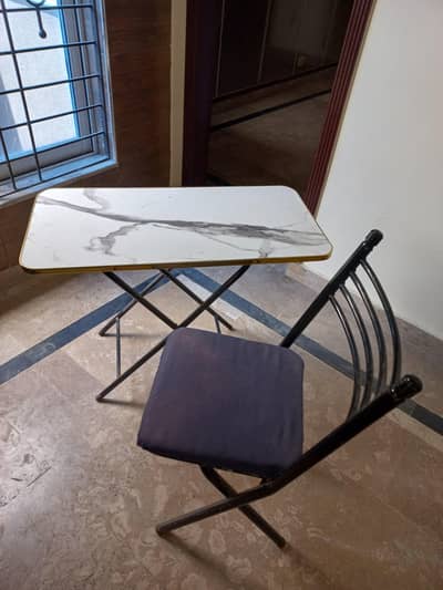 Student Study table and chair
