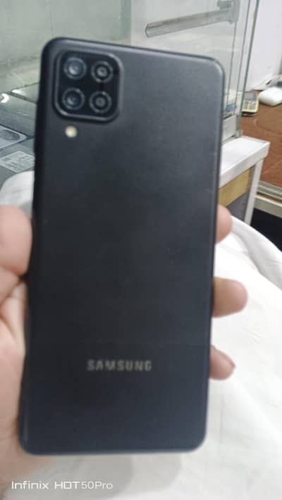 Samsung A12