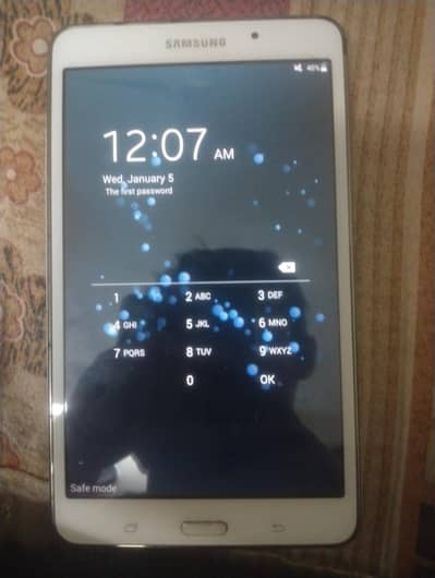 Galaxy Tab 6 100 working Genuine Guaranteed. Home screen button prob