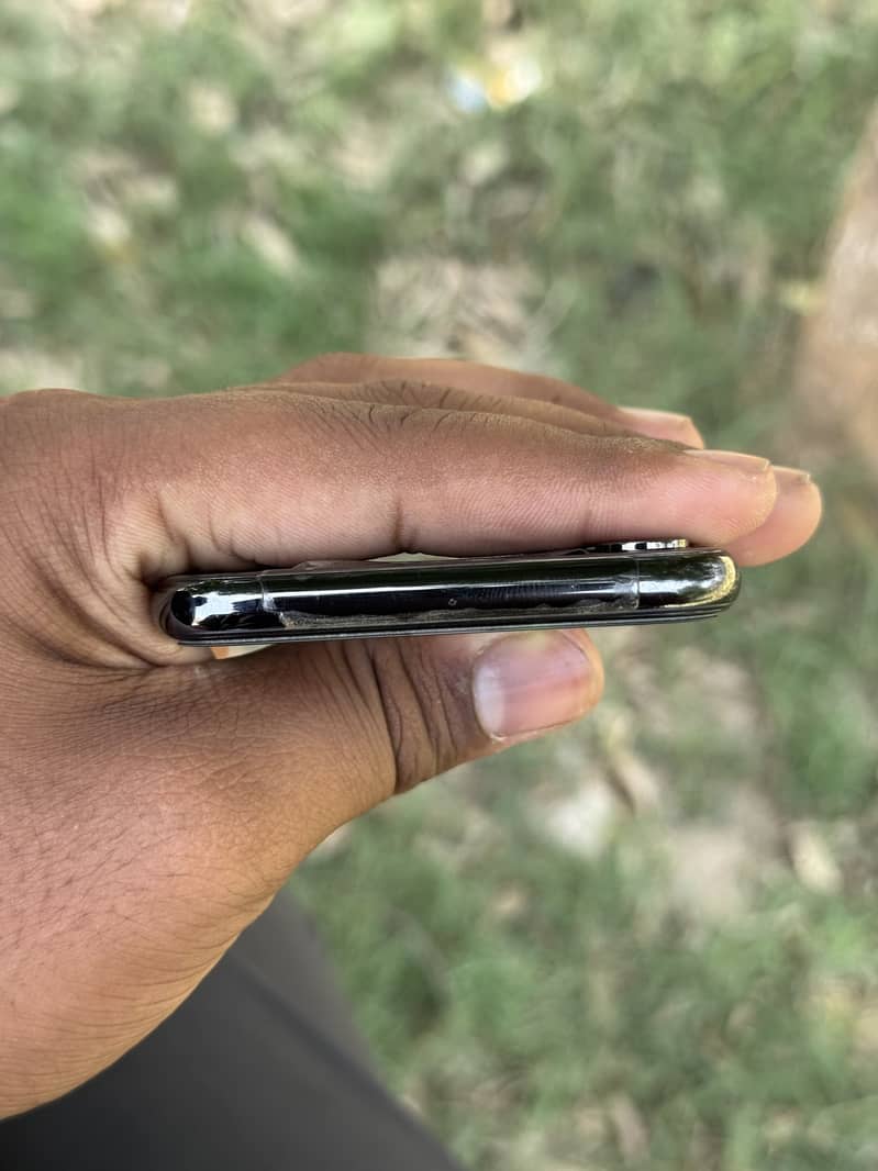 I phone x 64 6