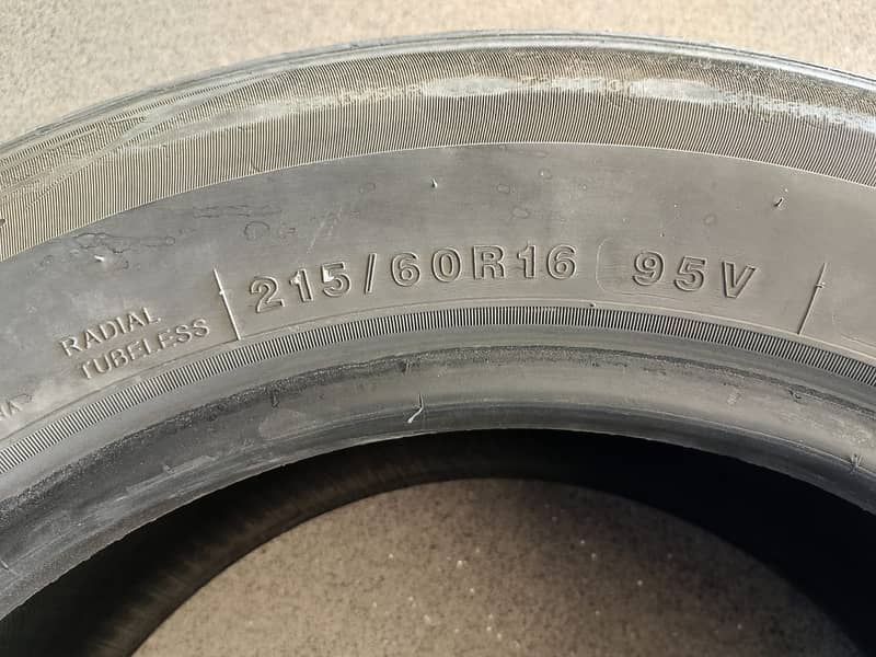 CAR Tyre 4
