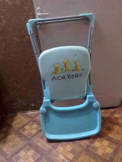 Foldable ace bear baby chair