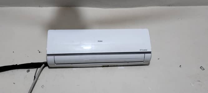 Haier 1.5 Ton DC Inverter AC for Sale (Excellent Condition)