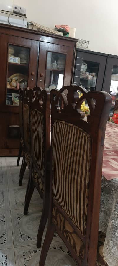 dining tabil