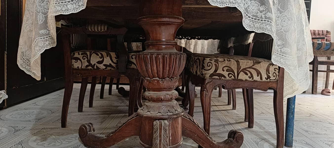 dining tabil 4