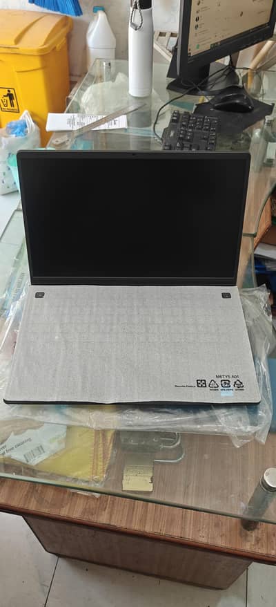 Dell Vostro i3-11th gen 8gb ram 256gb ssd in brand new conditions