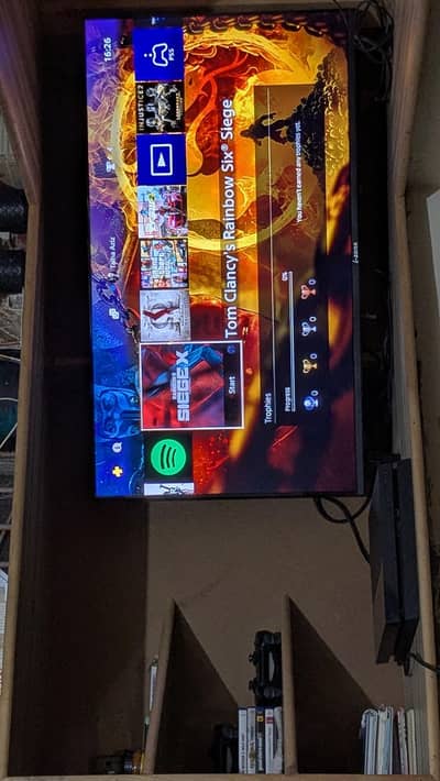 PS 4 500 GB non jailbreak 9.5/10 condition