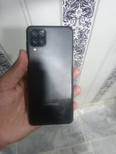Samsung A12
