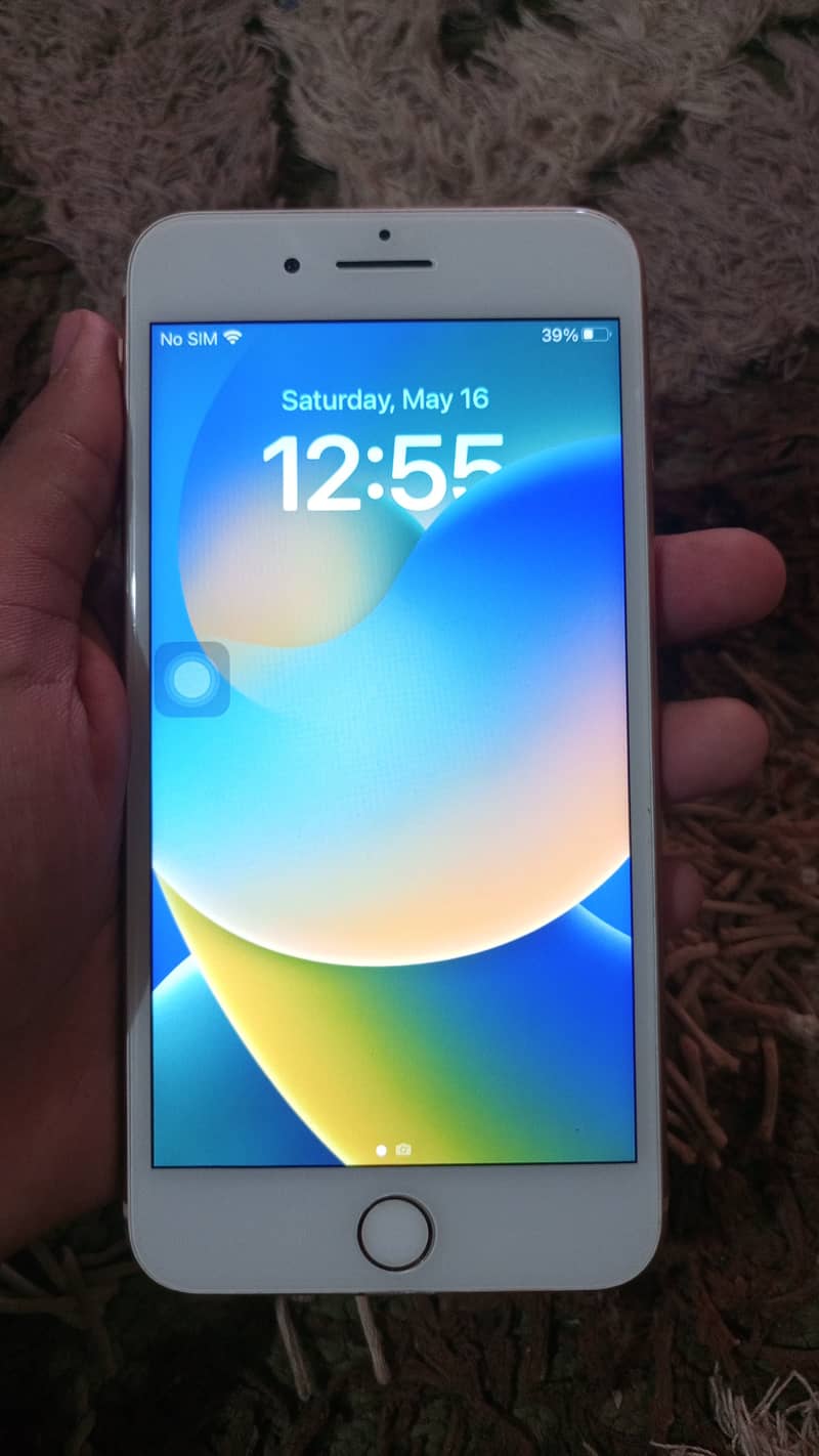 Apple iPhone 8 Plus 4