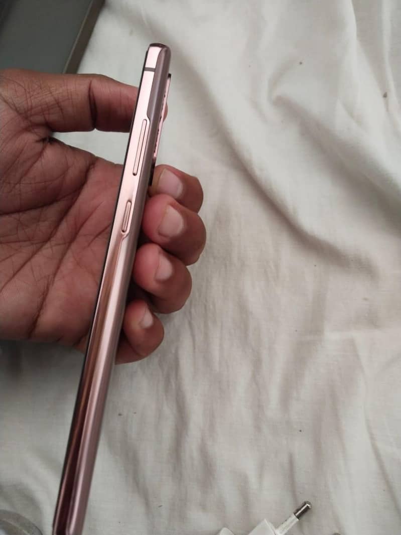 Galaxy note 20 3