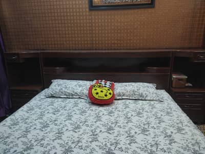 Bed, Sofa, Dressing table, Dewaan, Tables