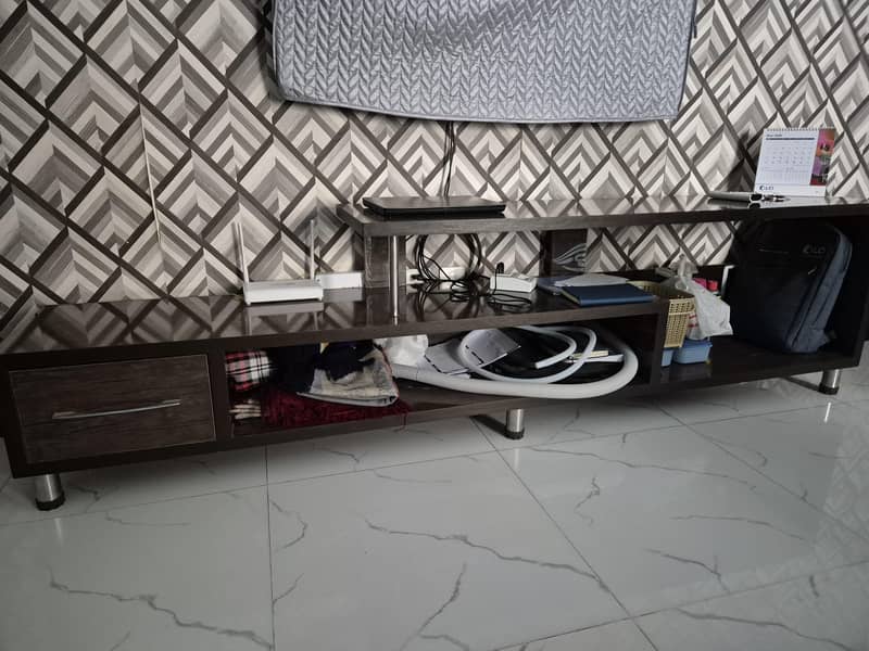 T. V console 1