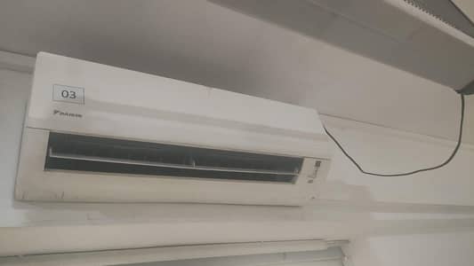 Ac 1 ton daikin