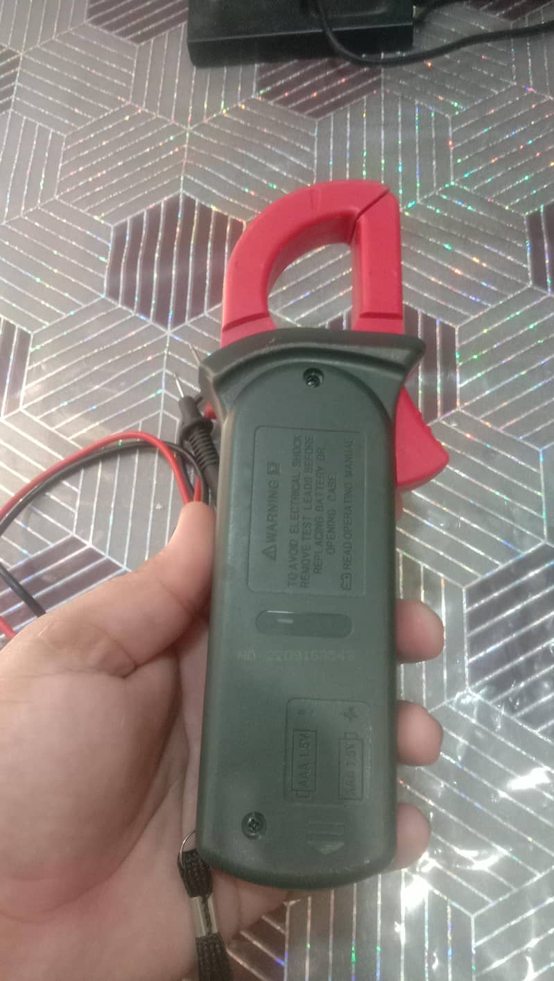 clamp meter 1