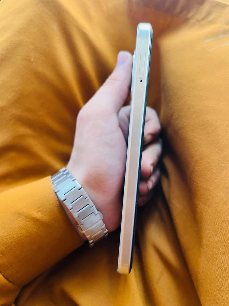Oppo A6s 1