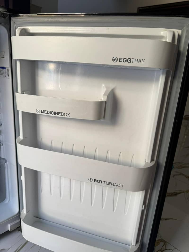 Refrigerator 1