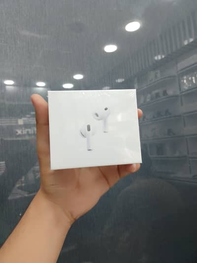 Earphone brand new