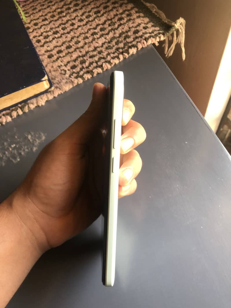 Redmi A2+ 2