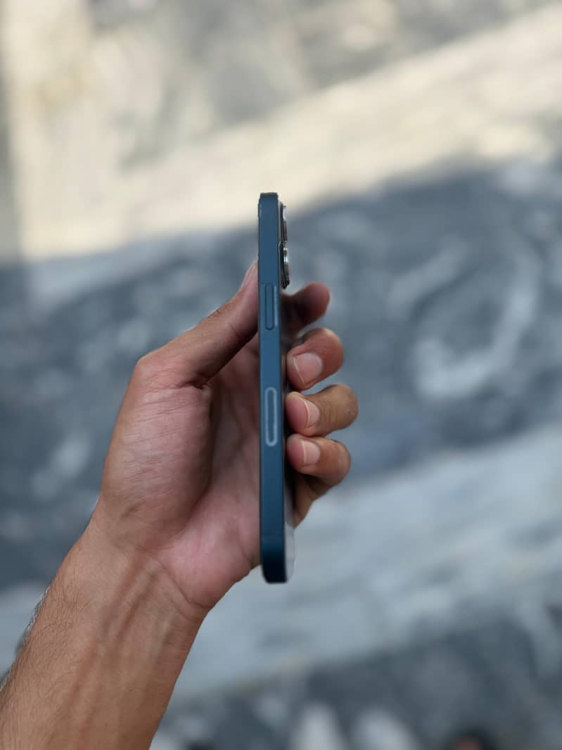 iphone 13 4