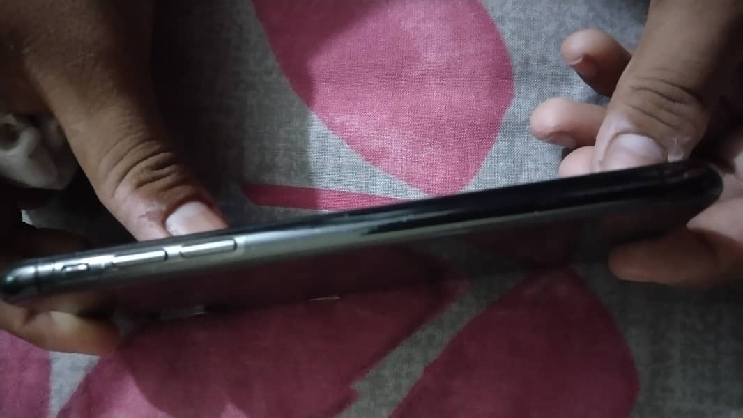 iPhone X 3