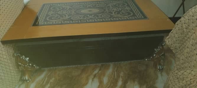 Big size center table