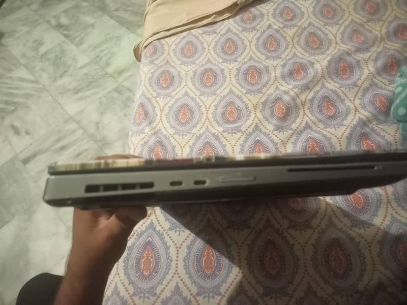 Dell Precision 7530 10