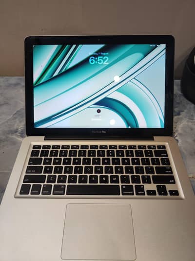 Mac book pro 2012 for sale