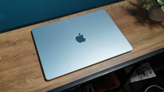 Macbook Air M5, 15" (16/512).