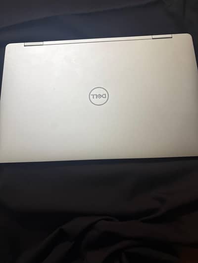 dell precision  5530 / 2 in  1.