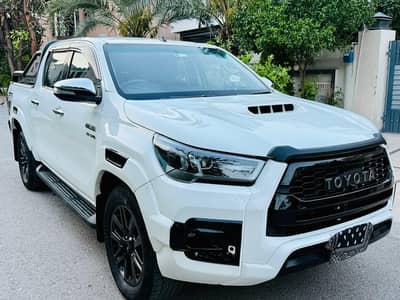 toyota hilux revo G. 3.0