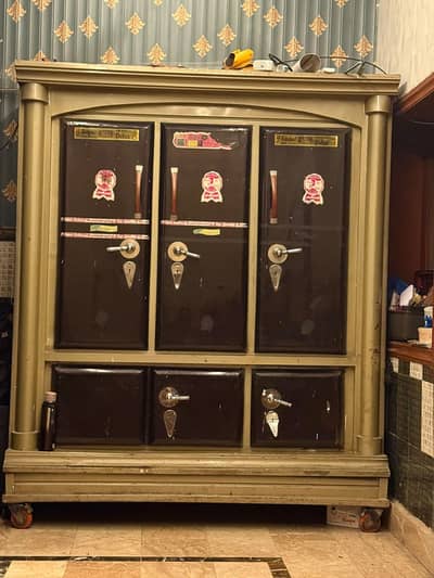 almari iron full heavy strong almari for sale