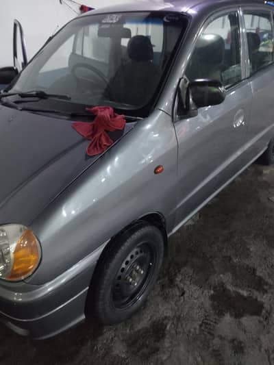Hyundai santro 2004 model total genuine urgent for sale