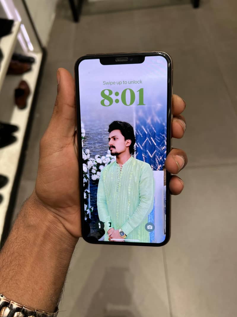 iPhone 11 Pro Max 2