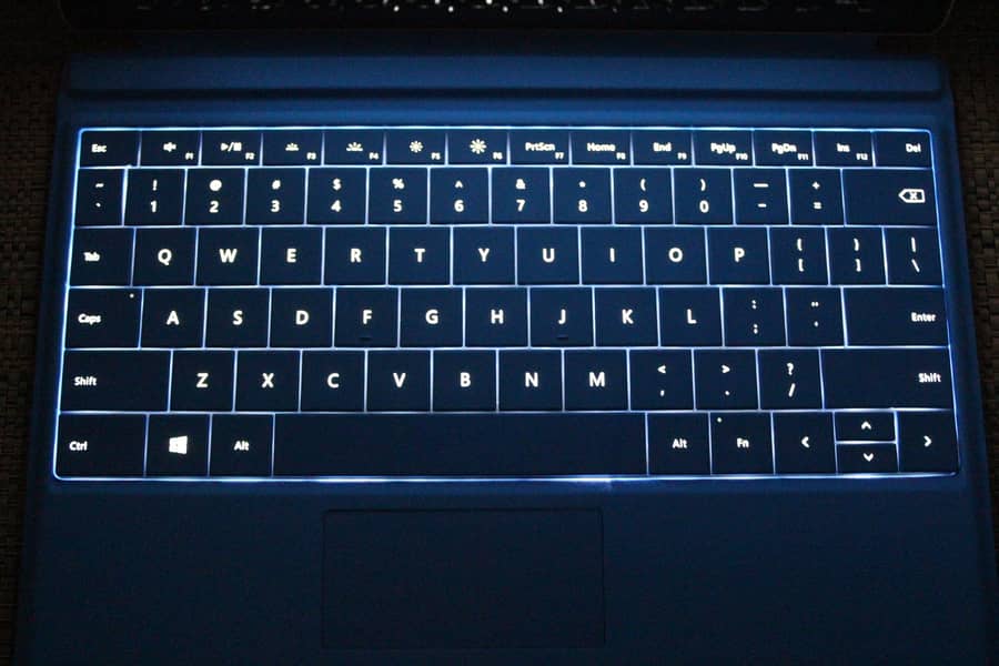 Surface pro 5  i5 7th Touch 3