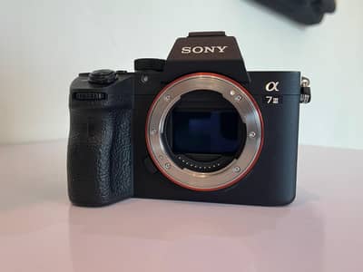 Sony A7iii Full Frame Mirrorless - Low Shutter - Clean Body
