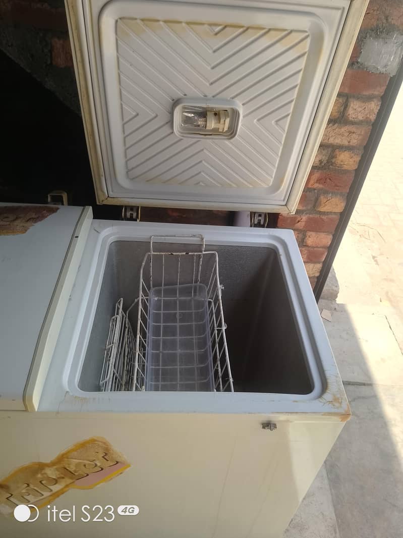 Waves Deep freezer 4