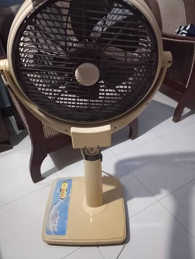 almost new condition fan