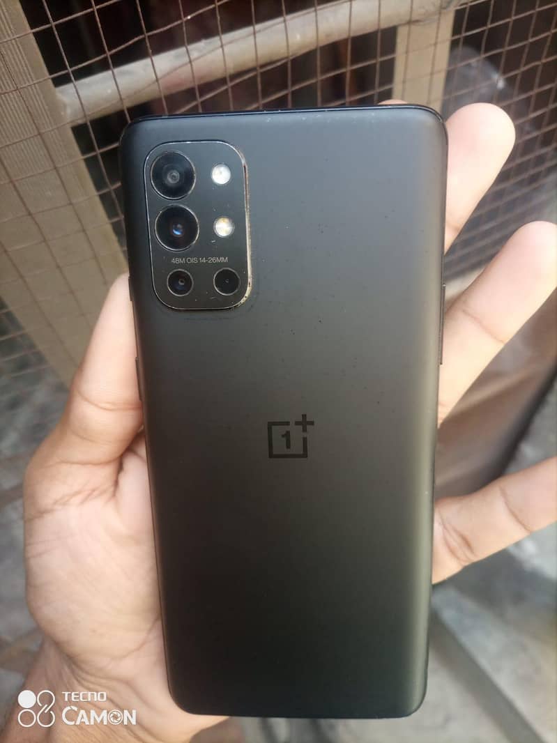 One Plus 9R 3
