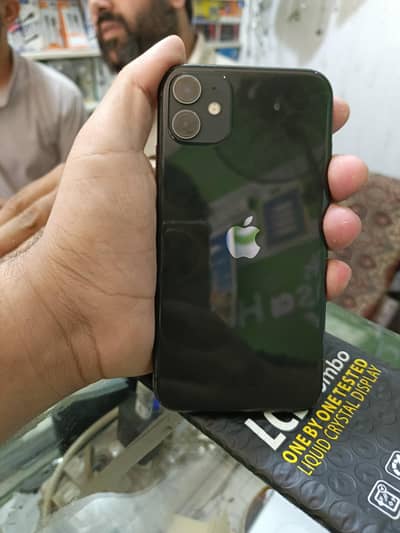IPHONE 11 128gb FACTORY UNLOCKED