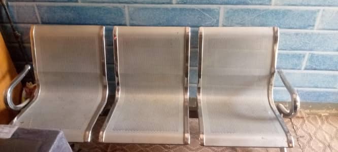 good quality bench for school office