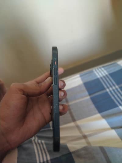 iPhone 13 jv
