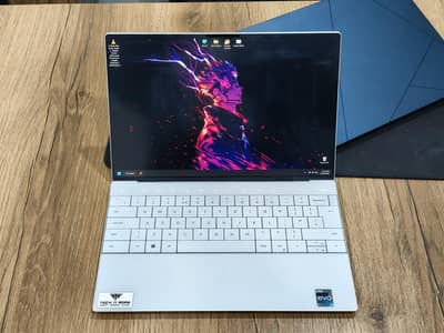 Dell XPS 13 9320  i7 12th Gen P Series 16 GB RAM 512 GB SSD